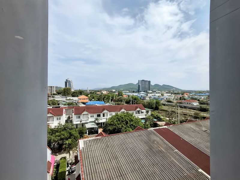 Dusit D2 Residences Hua Hin, Prachuap Khiri Khan, Petchkasem Road, Nong Kae, Hua Hin, Prachuap Khiri Khan, 1 Bedroom, 27 sqm, Condo For Sale, by Jon Martin, 500354680 - DDproperty.com
