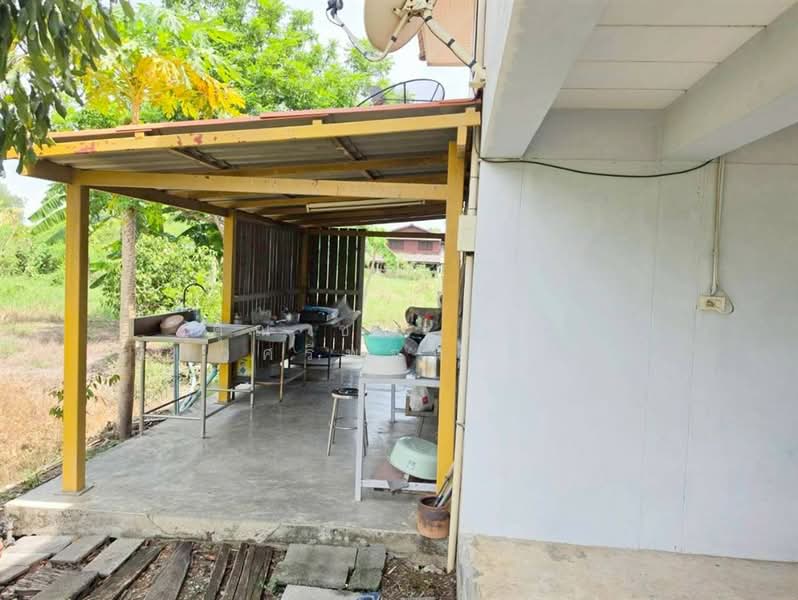 บ้านเดี่ยว 2 ชั้น 400 ตร.ว. ใกล้ร้านขายเหล็กนนทบุรี ทวีรุ่งเรืองสตีล บางบัวทอง นนทบุรี, Nonthaburi, ถนนโยธาธิการนนทบุรี5010, Sai Noi, Nonthaburi, 3 Bedrooms, 500 sqm, Single Detached House For Sale, by คุณ ชนะพันธุ์ แก้วศรีพจน์ (ต่อ), 500354699 - DDproperty.com