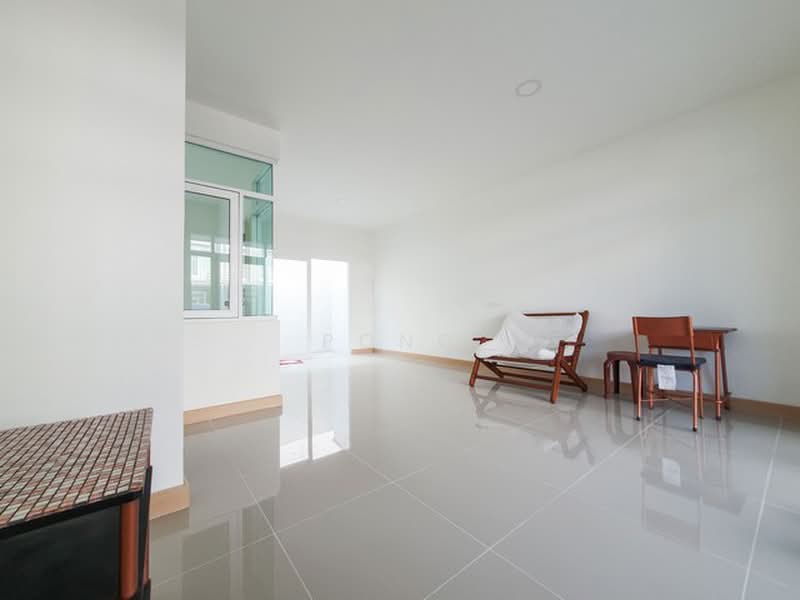 Q District Gusto Kingkaew-Suvarnabhumi, Samut Prakan, Soi Kingkaew 37/5, Kingkaew Road, Rachathewa, Bang Plee, Samut Prakan, 3 Bedrooms, 132 sqm, Townhouse For Sale, by Pong, 500354704 - DDproperty.com