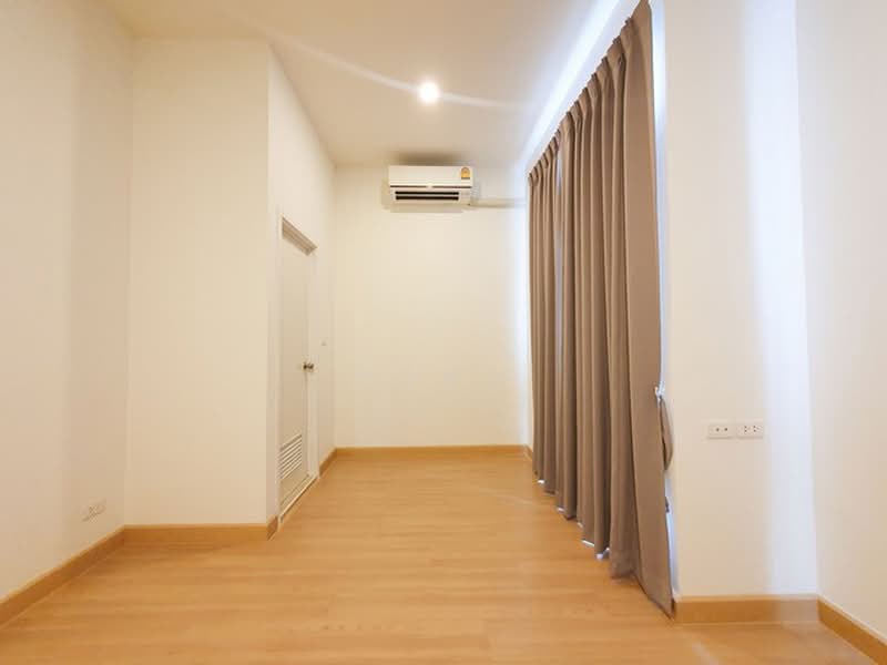 Q District Gusto Kingkaew-Suvarnabhumi, Samut Prakan, Soi Kingkaew 37/5, Kingkaew Road, Rachathewa, Bang Plee, Samut Prakan, 3 Bedrooms, 132 sqm, Townhouse For Sale, by Pong, 500354704 - DDproperty.com