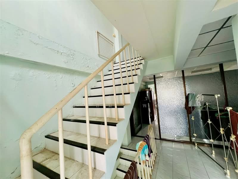 อาคารพาณิชย์ 4.5 ชั้น 19 ตร.ว. อาคารพาณิชย์ ซอยลาดพร้าว 80 แยก22 ตรงข้ามบิ๊กซี ลาดพร้าว, Bangkok, ถนนลาดพร้าว, Wang Thonglang, Bangkok, , 140 sqm, Shophouse For Sale, by คุณ คทัยวรรณ เทียนเสม (พลอย), 500354710 - DDproperty.com