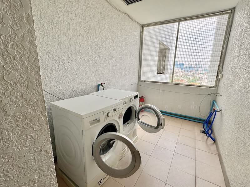 Baan Yen Akard, Bangkok, Yenakat, Chong Nonsi, Yan Nawa, Bangkok, 3 Bedrooms, 300 sqm, Condo For Rent, by Thanapatana Limsouklam, 500354713 - DDproperty.com