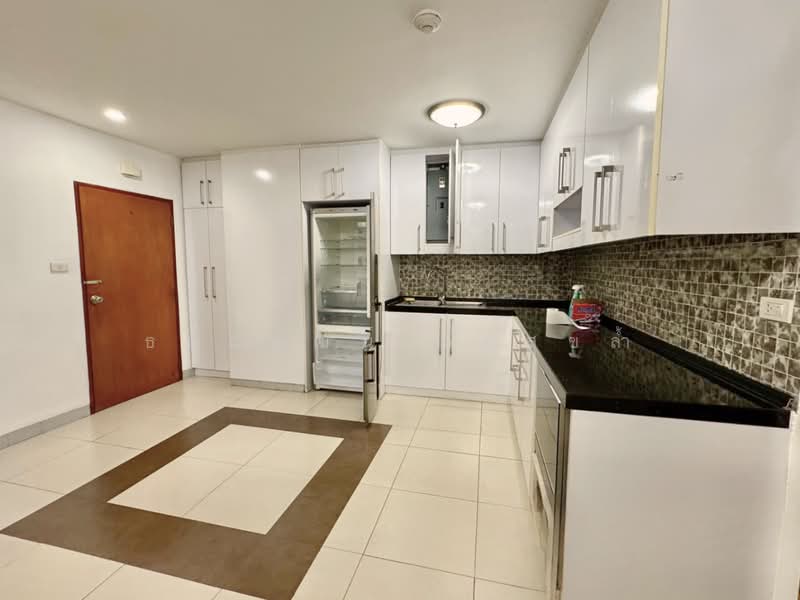 Baan Yen Akard, Bangkok, Yenakat, Chong Nonsi, Yan Nawa, Bangkok, 3 Bedrooms, 300 sqm, Condo For Rent, by Thanapatana Limsouklam, 500354713 - DDproperty.com