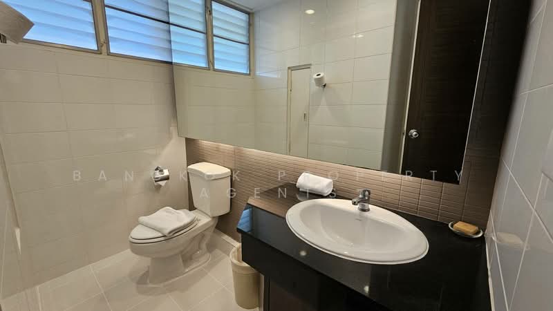 Kameo Court, Bangkok, 25 Sukhumvit 7 Alley, Khlongtoei Nua, Watthana, Bangkok, 4 Bedrooms, 313 sqm, Condo For Rent, by BANGKOK PROPERTY AGENTS, 500354733 - DDproperty.com