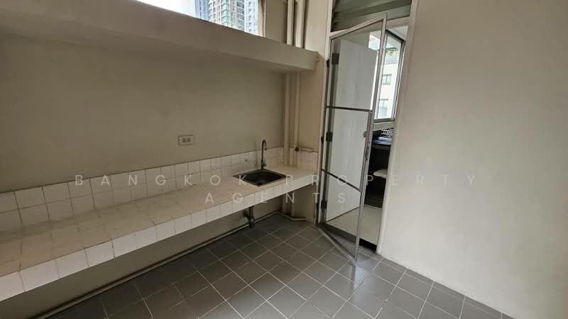 Kameo Court, Bangkok, 25 Sukhumvit 7 Alley, Khlongtoei Nua, Watthana, Bangkok, 4 Bedrooms, 313 sqm, Condo For Rent, by BANGKOK PROPERTY AGENTS, 500354733 - DDproperty.com
