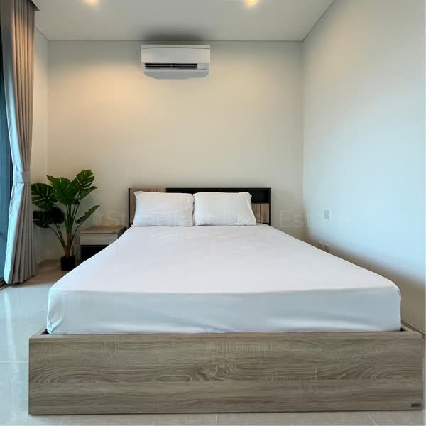 The Breeze Narathiwas, Bangkok, 198 Narathiwat Ratchanakarin Road, Chong Nonsi, Yan Nawa, Bangkok, 1 Bedroom, 48 sqm, Condo For Rent, by ธนภัทร ไทยจินดา, 500354759 - DDproperty.com