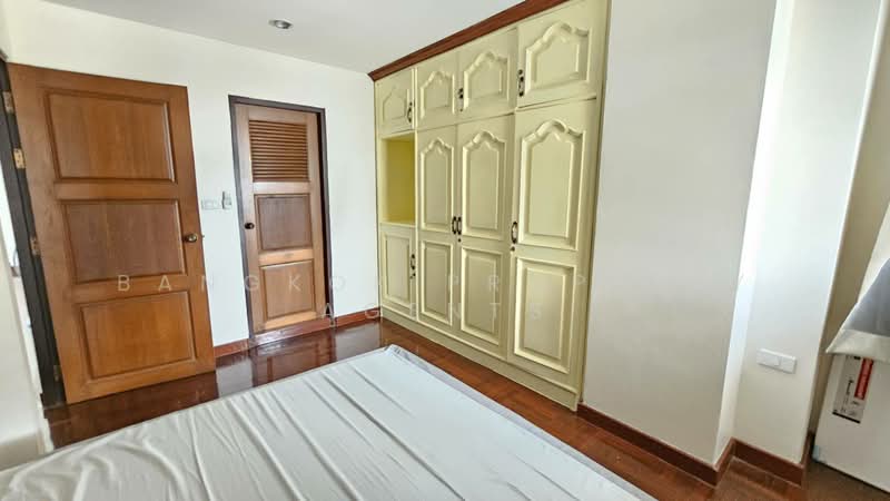 Sukhumvit Park, Bangkok, 27 Soi Sukhumvit 10, Khlong Toei, Bangkok, 2 Bedrooms, 70 sqm, Condo For Rent, by BANGKOK PROPERTY AGENTS, 500354766 - DDproperty.com