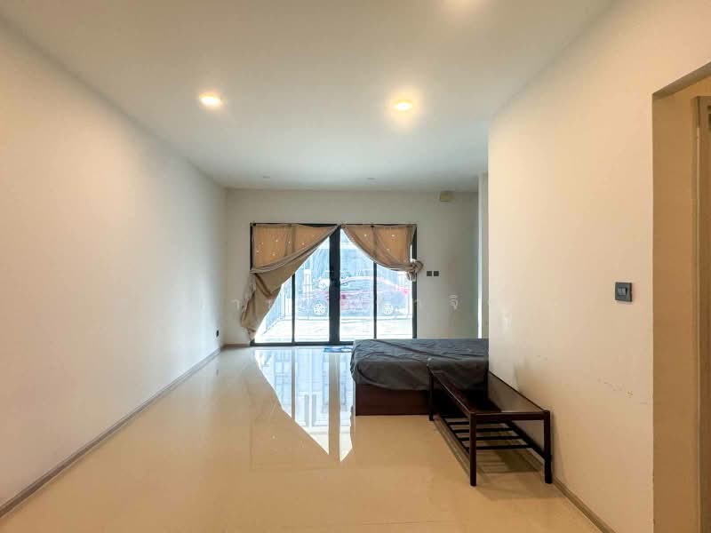 Urbanio Vibhavadi-Chaengwattana, Bangkok, Soi Chaeng Watthana 9-1, Kamphaeng Phet Road 6, Thung Song Hong, Lak Si, Bangkok, 3 Bedrooms, 180 sqm, Townhouse For Sale, by Somchai Ruechajirakit, 500354842 - DDproperty.com