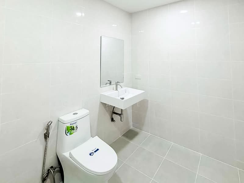 Renovated Townhouse for Sale Noen Plub Wan East Pattaya, Chon Buri (Pattaya), Bang Lamung, Bang Lamung (Pattaya), Chon Buri (Pattaya), 2 Bedrooms, 96 sqm, Townhouse For Sale, by PLC Real Estate, 500354852 - DDproperty.com