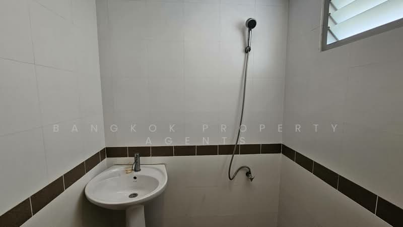 The Rajdamri, Bangkok, Ratchadamri Road, Lumphini, Pathum Wan, Bangkok, 3 Bedrooms, 250 sqm, Condo For Rent, by BANGKOK PROPERTY AGENTS, 500354856 - DDproperty.com