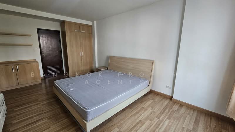 Y.O. Place, Bangkok, 223 Soi Sai Nam Thip 2, Khlong Toei, Bangkok, 1 Bedroom, 58 sqm, Condo For Rent, by BANGKOK PROPERTY AGENTS, 500354878 - DDproperty.com