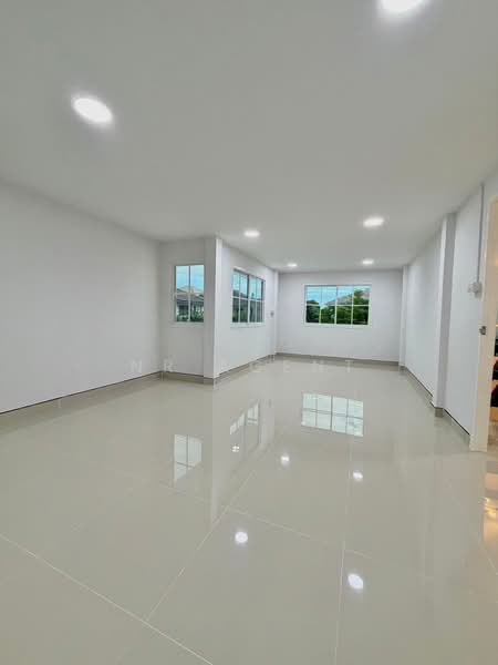 Mitpracha Villa Village, Nonthaburi, Soi Mitpracha, Bang Rak Pattana, Bang Bua Thong, Nonthaburi, 5 Bedrooms, 170 sqm, Single Detached House For Sale, by NR AGENT, 500354903 - DDproperty.com