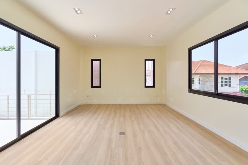 The Home Office Chiang Mai, behind Big C Mae Hia, Chiang Mai, Pa Daet, Muang Chiang Mai, Chiang Mai, 3 Bedrooms, 377 sqm, Single Detached House For Sale, by The Positive ที่ดิน บ้าน คอนโด, 500354918 - DDproperty.com
