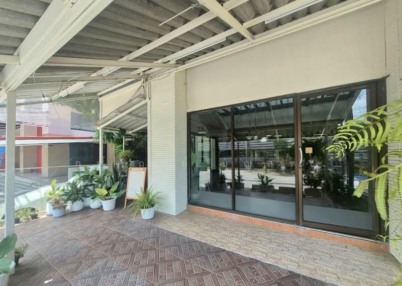 Krisana Village : หมู่บ้านกฤษณา, สมุทรปราการ, กิ่งแก้ว 14/1, ราชาเทวะ, บางพลี, สมุทรปราการ, 210 ตร.ม., ทาวน์เฮ้าส์ ขาย, โดย กรกฤตย์ บุญสระ, 500354936 - DDproperty.com