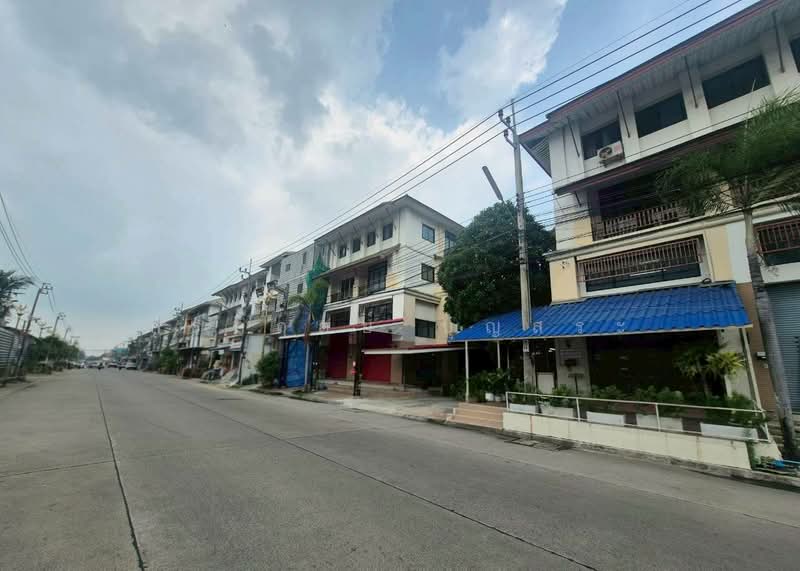 Krisana Village : หมู่บ้านกฤษณา, สมุทรปราการ, กิ่งแก้ว 14/1, ราชาเทวะ, บางพลี, สมุทรปราการ, 210 ตร.ม., ทาวน์เฮ้าส์ ขาย, โดย กรกฤตย์ บุญสระ, 500354936 - DDproperty.com