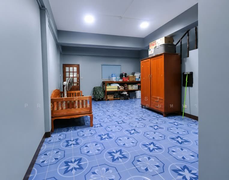 ทาวน์เฮ้าส์ท่าอิฐ อุตรดิตถ์, Uttaradit, Tha It, Muang Uttaradit, Uttaradit, 4 Bedrooms, 150 sqm, Townhouse For Sale, by The  Best Property น้อยหน่า, 500354938 - DDproperty.com
