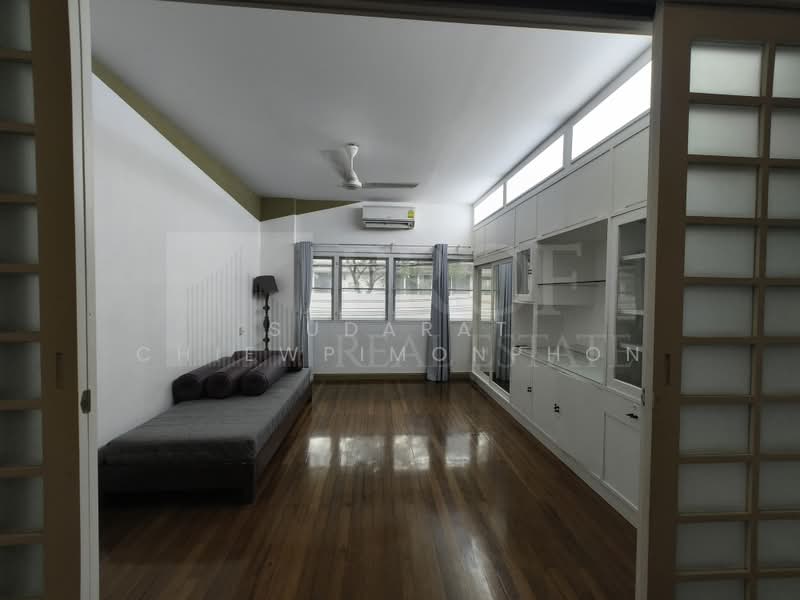Siam Penthouse 1 : สยาม เพนท์เฮาส์ 1, กรุงเทพ, 51 สุขุมวิทซอย 8, คลองเตย, กรุงเทพ, 175 ตร.ม., คอนโด ให้เช่า, โดย Sudarat Chiewpimonphon, 500354980 - DDproperty.com