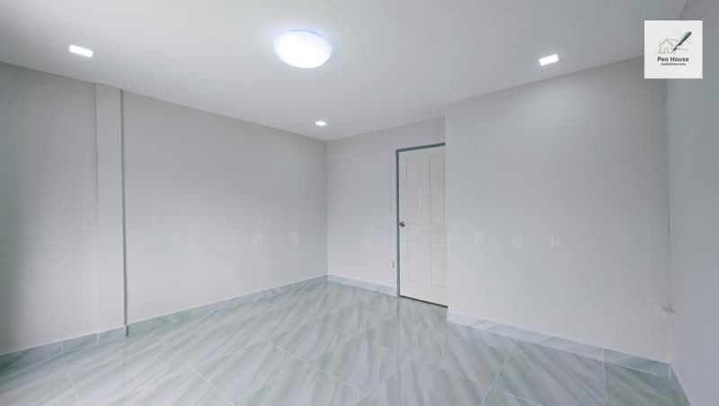 Poonsin Thani 1, Bangkok, Khlong Song Ton Nun, Lat Krabang, Bangkok, 3 Bedrooms, 80 sqm, Townhouse For Sale, by เพ็ญศิริ ตุ้มเทียน, 500355023 - DDproperty.com