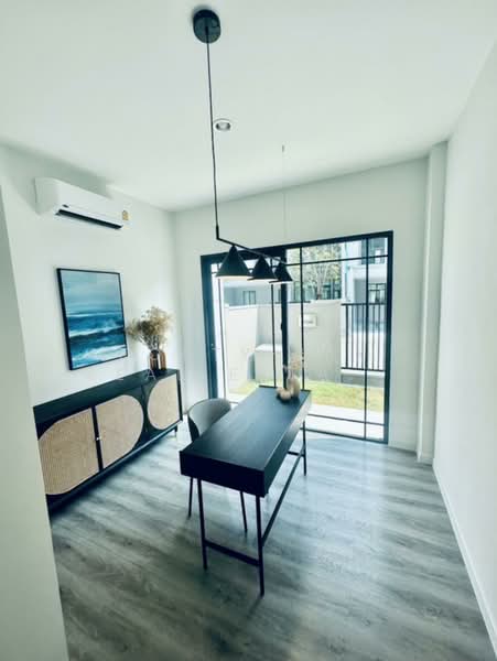 Baan Klang Muang Sukhumvit 77, Bangkok, Soi On Nut 17, Suan Luang, Bangkok, 3 Bedrooms, 228 sqm, Townhouse For Rent, by Forty-Six Real Estate Group, 500355037 - DDproperty.com