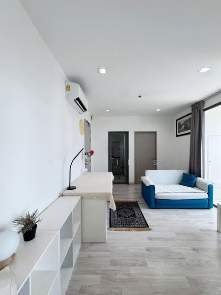 IDEO MOBI Sukhumvit 81, Bangkok, 2097 Sukhumvit Road, Bang Chak, Phra Khanong, Bangkok, 2 Bedrooms, 43 sqm, Condo For Rent, by Nakarin S., 500355062 - DDproperty.com