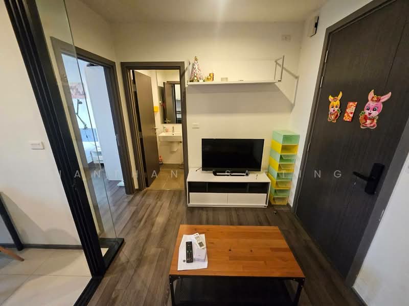 The Base Park East Sukhumvit 77, Bangkok, 99 Soi Pridi Banomyong 2, Phra Kanong Nua, Watthana, Bangkok, 1 Bedroom, 32 sqm, Condo For Rent, by Nanthana SaeTing, 500355070 - DDproperty.com