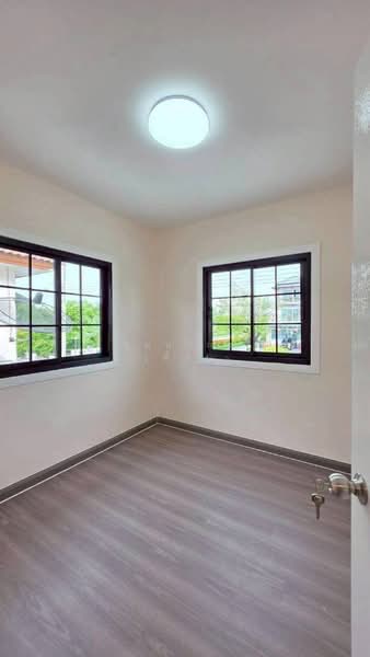 Pruksa Ville 33 Pinklao-Wongwaen 2, Nonthaburi, Kanchanapisek Road (Soi Wat Som Kliang-Wat Phraek), Plai Bang, Bang Kruai, Nonthaburi, 4 Bedrooms, 130 sqm, Townhouse For Sale, by บุษบากร (เจี๊ยบ), 500355100 - DDproperty.com