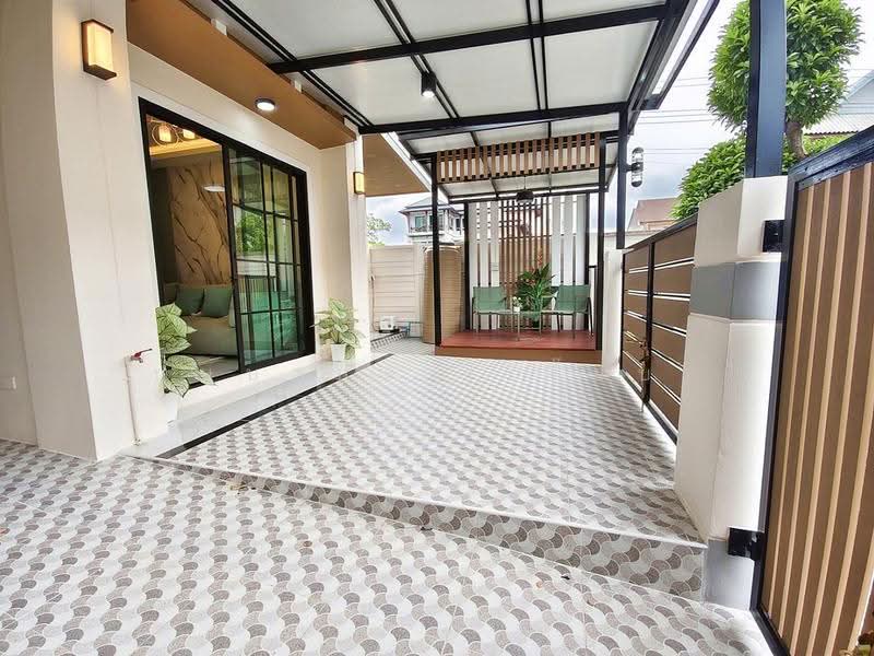 Pruksa Ville 33 Pinklao-Wongwaen 2 : พฤกษาวิลล์ 33 ปิ่นเกล้า-วงแหวน2, นนทบุรี, ถนนกาญจนาภิเษก (ซอยวัดส้มเกลี้ยง-วัดแพรก), ปลายบาง, บางกรวย, นนทบุรี, 130 ตร.ม., Townhouse ขาย, โดย บุษบากร (เจี๊ยบ), 500355100 - DDproperty.com