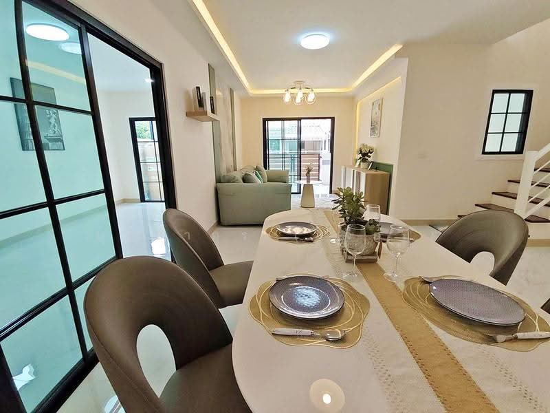 Pruksa Ville 33 Pinklao-Wongwaen 2 : พฤกษาวิลล์ 33 ปิ่นเกล้า-วงแหวน2, นนทบุรี, ถนนกาญจนาภิเษก (ซอยวัดส้มเกลี้ยง-วัดแพรก), ปลายบาง, บางกรวย, นนทบุรี, 130 ตร.ม., Townhouse ขาย, โดย บุษบากร (เจี๊ยบ), 500355100 - DDproperty.com