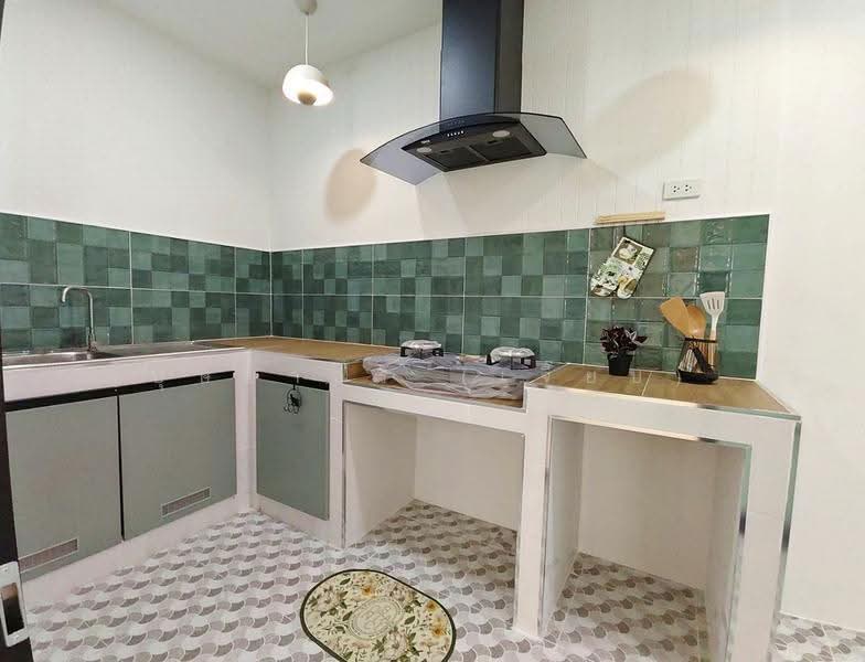 Pruksa Ville 33 Pinklao-Wongwaen 2, Nonthaburi, Kanchanapisek Road (Soi Wat Som Kliang-Wat Phraek), Plai Bang, Bang Kruai, Nonthaburi, 4 Bedrooms, 130 sqm, Townhouse For Sale, by บุษบากร (เจี๊ยบ), 500355100 - DDproperty.com
