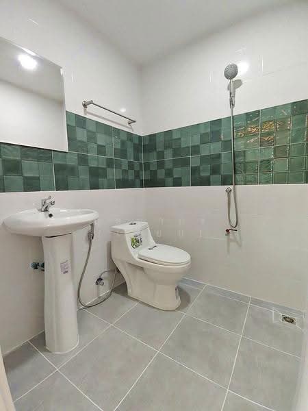 Pruksa Ville 33 Pinklao-Wongwaen 2, Nonthaburi, Kanchanapisek Road (Soi Wat Som Kliang-Wat Phraek), Plai Bang, Bang Kruai, Nonthaburi, 4 Bedrooms, 130 sqm, Townhouse For Sale, by บุษบากร (เจี๊ยบ), 500355100 - DDproperty.com