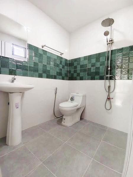 Pruksa Ville 33 Pinklao-Wongwaen 2, Nonthaburi, Kanchanapisek Road (Soi Wat Som Kliang-Wat Phraek), Plai Bang, Bang Kruai, Nonthaburi, 4 Bedrooms, 130 sqm, Townhouse For Sale, by บุษบากร (เจี๊ยบ), 500355100 - DDproperty.com