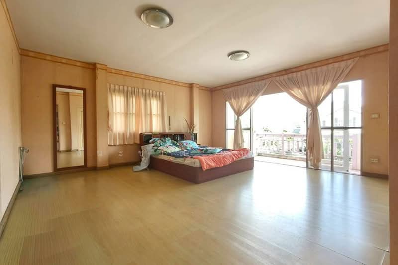 Flora Ville Park City Suwinthawong, Bangkok, Suwinthawong Road, Lam Phak Chi, Nong Chok, Bangkok, 5 Bedrooms, 230 sqm, Single Detached House For Sale, by ชนะชาติ นนท์ตา, 500355101 - DDproperty.com
