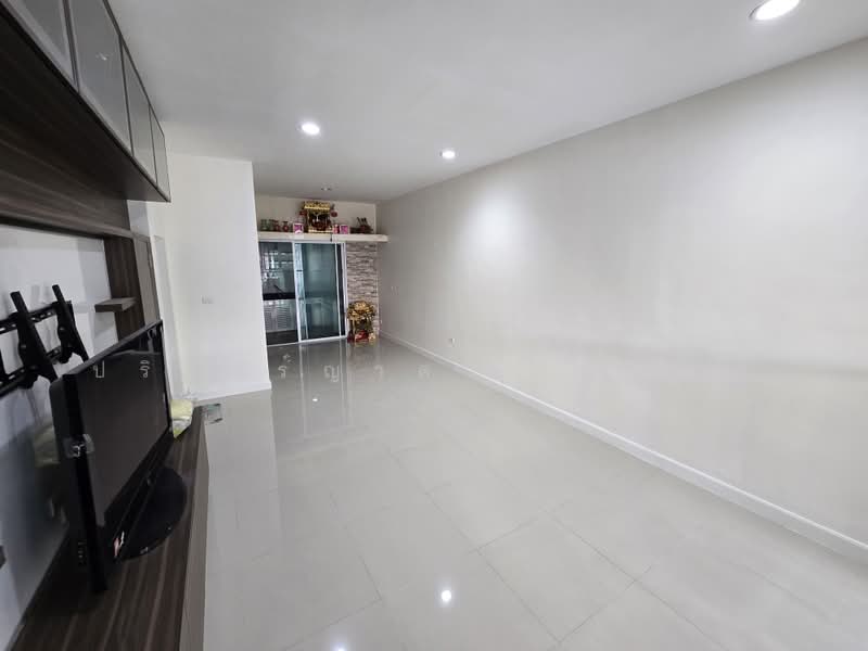 Baan Klang Muang Sathorn-Taksin 2 : บ้านกลางเมือง สาทร-ตากสิน 2, กรุงเทพ, ถนนกัลปพฤกษ์, บางค้อ, จอมทอง, กรุงเทพ, 165 ตร.ม., ทาวน์เฮ้าส์ ขาย, โดย ปรินทร์ญาดา ชิณโชติ, 500355112 - DDproperty.com