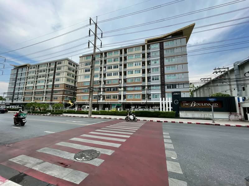 J.W. Boulevard Srivara, Bangkok, Srivara Road, Phlapphla, Wang Thonglang, Bangkok, 2 Bedrooms, 55 sqm, Condo For Rent, by ERA Holding (Thailand) Co., Ltd., 500355126 - DDproperty.com
