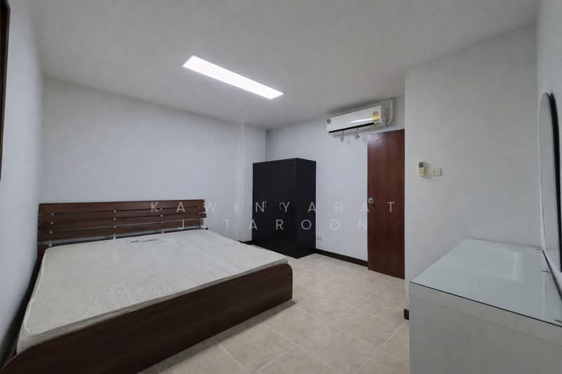 Sriwara Garden Condominium, Bangkok, 1205 Soi Town in Town, Wang Thonglang, Bangkok, 2 Bedrooms, 78 sqm, Condo For Sale, by Kawinyarat Jitaroon, 500355142 - DDproperty.com