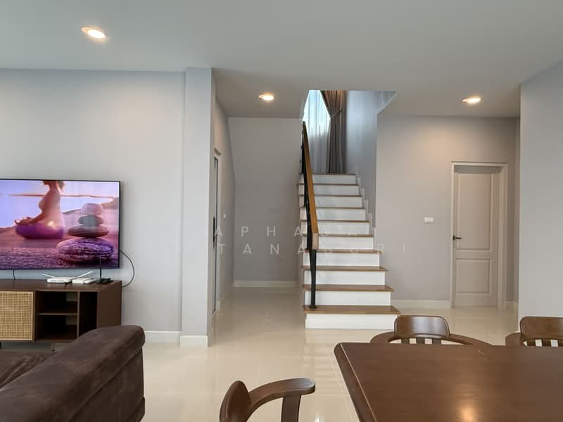 Centro Bangna-Srinakarin, Samut Prakan, Bang Kaeo, Bang Plee, Samut Prakan, 4 Bedrooms, 173 sqm, Single Detached House For Sale, by Paphada Rattanaburi, 500355182 - DDproperty.com