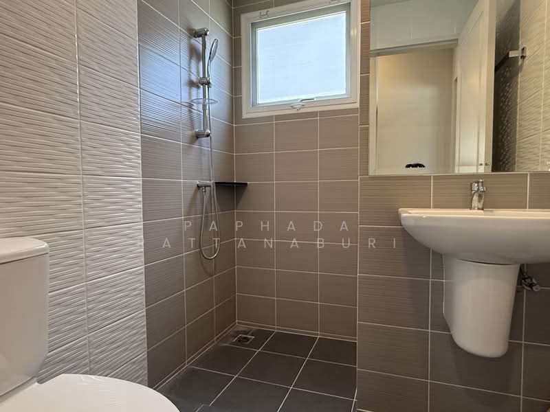 Centro Bangna-Srinakarin, Samut Prakan, Bang Kaeo, Bang Plee, Samut Prakan, 4 Bedrooms, 173 sqm, Single Detached House For Sale, by Paphada Rattanaburi, 500355182 - DDproperty.com
