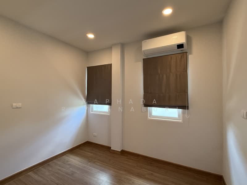 Centro Bangna-Srinakarin, Samut Prakan, Bang Kaeo, Bang Plee, Samut Prakan, 4 Bedrooms, 173 sqm, Single Detached House For Sale, by Paphada Rattanaburi, 500355182 - DDproperty.com