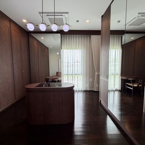 Grand Bangkok Boulevard Krungthepkritha : แกรนด์ บางกอก บูเลอวาร์ด กรุงเทพกรีฑา, กรุงเทพ, ถนน ศรีนครินทร์-ร่มเกล้า, คลองสามประเวศ, ลาดกระบัง, กรุงเทพ, 447 ตร.ม., บ้านเดี่ยว ขาย, โดย อลงกต คำนวรพร, 500355208 - DDproperty.com