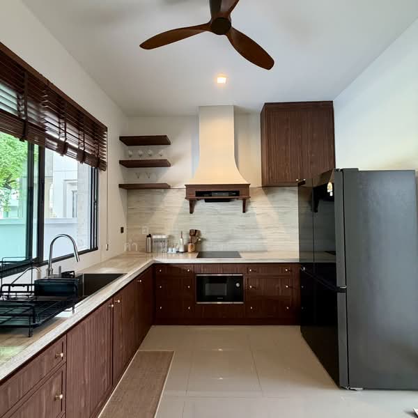 Grand Bangkok Boulevard Krungthepkritha, Bangkok, Srinakarin-Romklao Road, Khlong Sam Prawet, Lat Krabang, Bangkok, 3 Bedrooms, 447 sqm, Single Detached House For Sale, by อลงกต คำนวรพร, 500355208 - DDproperty.com