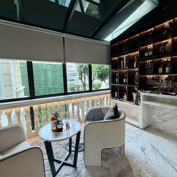 The Boulevard Ekkamai, Bangkok, 98 Soi Prasertdee, Khlong Tan Nua, Watthana, Bangkok, 4 Bedrooms, 500 sqm, Single Detached House For Sale, by อลงกต คำนวรพร, 500355222 - DDproperty.com