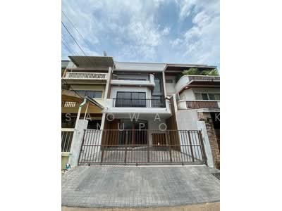 ขาย - เกษมสันต์ 1 ลาดพร้าว 71, กรุงเทพ