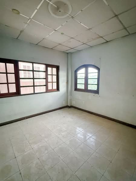 บ้านเดี่ยวบ้านโป่ง ราชบุรี, Ratchaburi, Nong O, Ban Pong, Ratchaburi, 5 Bedrooms, 100 sqm, Single Detached House For Sale, by The Best Property ออย, 500355239 - DDproperty.com