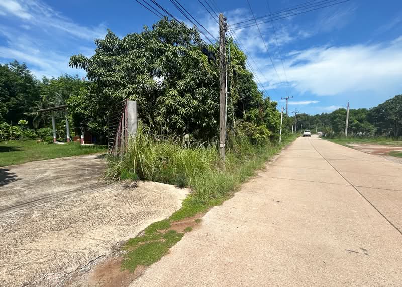 บ้านเดี่ยวพร้อมที่ดินท่าใหม่ จันทบุรี, Chanthaburi, Khlong Khut, Tha Mai, Chanthaburi, 2 Bedrooms, 100 sqm, Single Detached House For Sale, by The Best Property มัต, 500355287 - DDproperty.com