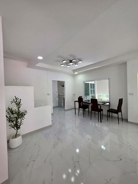Baan Pruksa 3 Soi Watlatpladuk, Nonthaburi, Bang Khu Rat, Bang Bua Thong, Nonthaburi, 3 Bedrooms, 125 sqm, Townhouse For Sale, by วัลลภา จันทร์ชิรัตน์, 500355307 - DDproperty.com