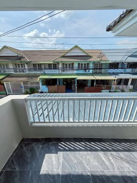 บ้านพฤกษา 3 ซ.วัดลาดปลาดุก : Baan Pruksa 3 Soi Watlatpladuk, นนทบุรี, บางคูรัด, บางบัวทอง, นนทบุรี, 125 ตร.ม., ทาวน์เฮ้าส์ ขาย, โดย วัลลภา จันทร์ชิรัตน์, 500355307 - DDproperty.com