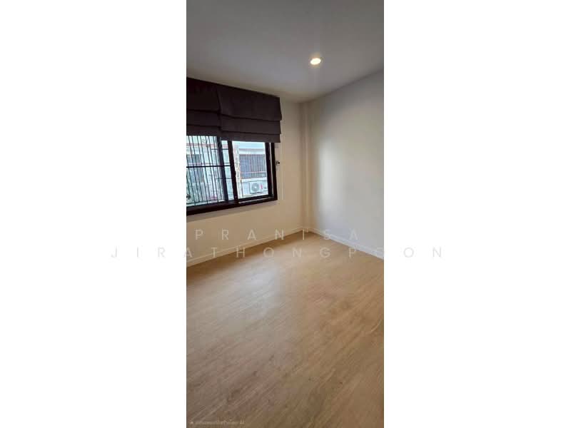 Baan Klang Muang Mengjai Ratchada 2, Bangkok, Soi Sahakanpramoon, Wang Thonglang, Bangkok, 3 Bedrooms, 200 sqm, Townhouse For Rent, by Pranisa Jirathongpoon, 500355315 - DDproperty.com