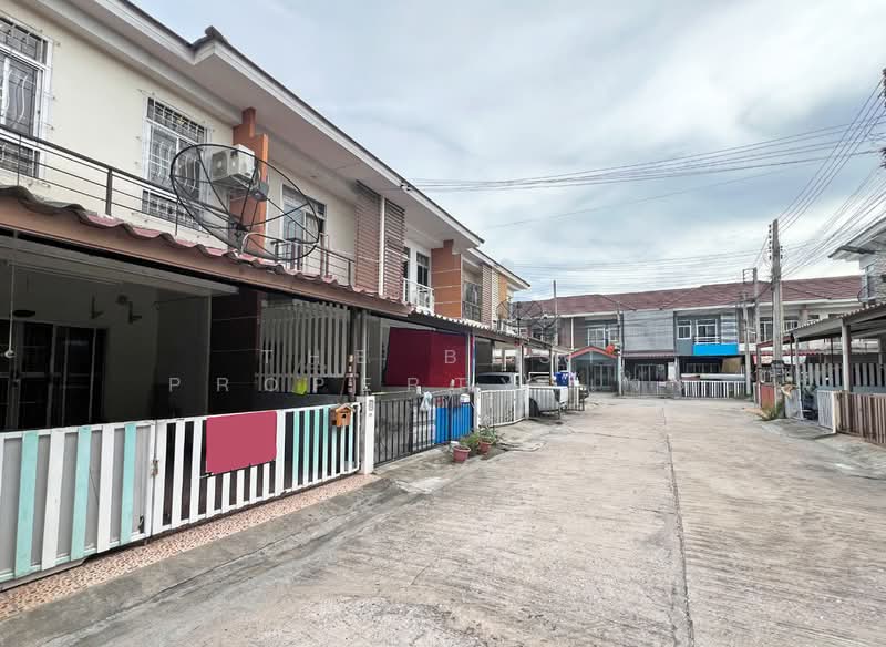 อมตะเพลส ชลบุรี, Chon Buri (Pattaya), Don Hualo, Muang Chon Buri, Chon Buri (Pattaya), 2 Bedrooms, 100 sqm, Townhouse For Sale, by The Best Property เจต, 500355319 - DDproperty.com