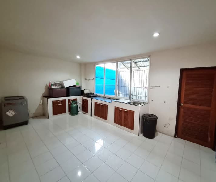 บ้านเดี่ยว ซอยรามอินทรา 5, กรุงเทพ, อนุสาวรีย์, บางเขน, กรุงเทพ, 800 ตร.ม., บ้านเดี่ยว ให้เช่า, โดย Jutarat Jitmun, 500355335 - DDproperty.com