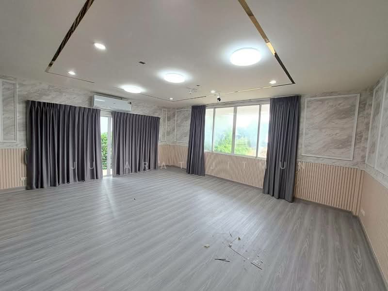 บ้านเดี่ยว ซอยรามอินทรา 5, Bangkok, Anusaowari, Bang Khen, Bangkok, 5 Bedrooms, 800 sqm, Single Detached House For Rent, by Jutarat Jitmun, 500355335 - DDproperty.com